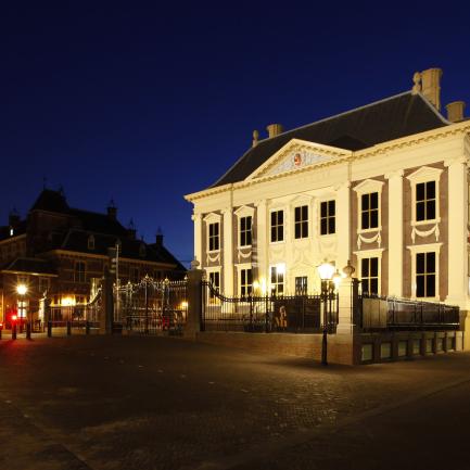 verlichting Mauritshuis, Den Haag