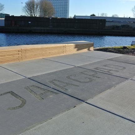 pier with bench Delft Bureau Stoep
