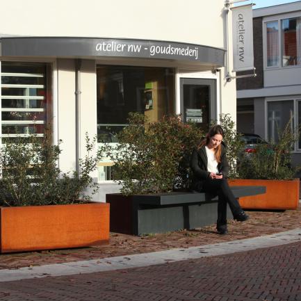 planters, weathering steel, benches, street furniture, Wilhelminaplein, Heemstede, Bureau Stoep